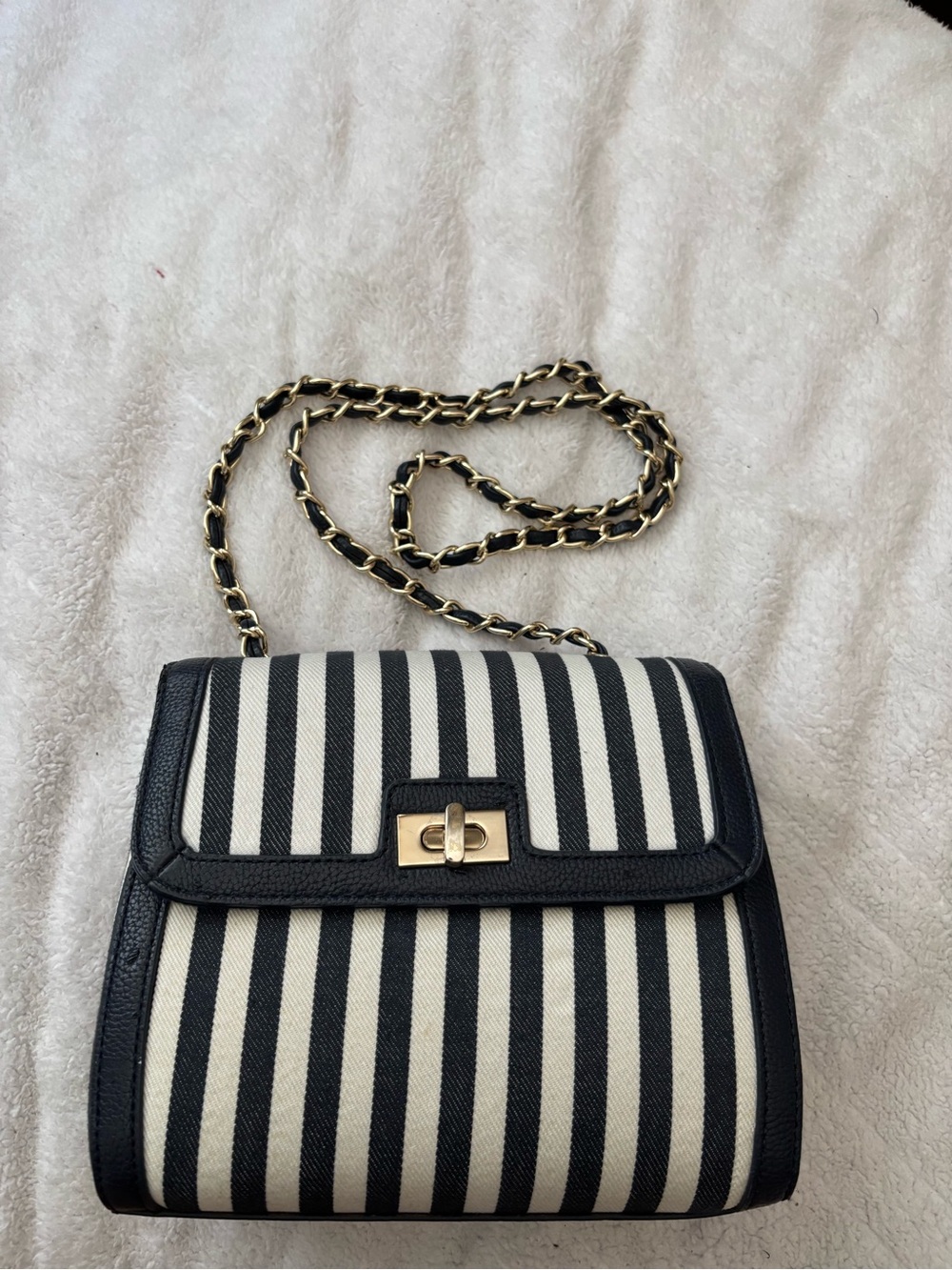 Black and White Striped Crossbody Bag - Chic Chain Strap